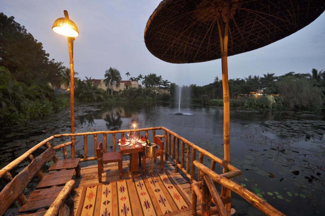 Vedic Village Spa Resort Kalkata Exteriér fotografie